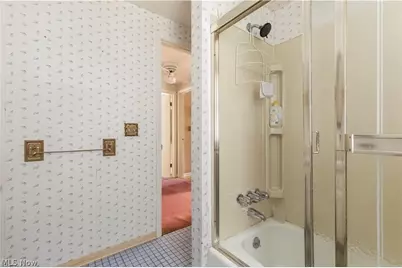 8295 Mentorwood Drive, Mentor, OH 44060 - Photo 15