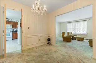 8295 Mentorwood Dr, Mentor, OH 44060 - Photo 21
