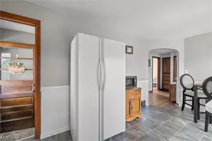 181 Renee Dr, Struthers, OH 44471 - Photo 9