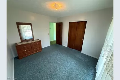 1019 Gordon Square NE, Bolivar, OH 44612 - Photo 13