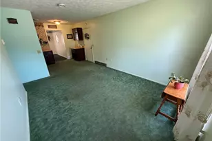 1019 Gordon Square NE, Bolivar, OH 44612 - Photo 3