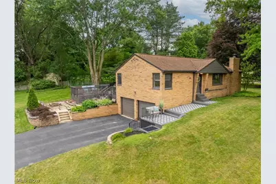 804 Overridge Avenue SE, North Canton, OH 44720 - Photo 3