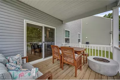 704 Maple Hollow Court, Elyria, OH 44035 - Photo 9