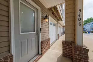 5408 St Stephens Ct, Loveland, OH 44102 - Photo 7