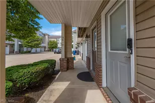 5408 St Stephens Ct, Loveland, OH 44102 - Photo 9