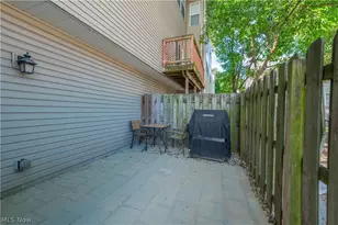 5408 St Stephens Ct, Loveland, OH 44102 - Photo 11