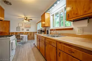 121 Florence Ave, Alliance, OH 44601 - Photo 9