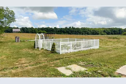 11241 Center Road, Garrettsville, OH 44231 - Photo 31