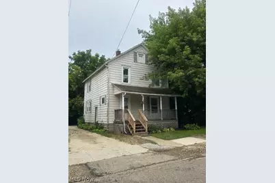 980 Shannon Avenue, Barberton, OH 44203 - Photo 1