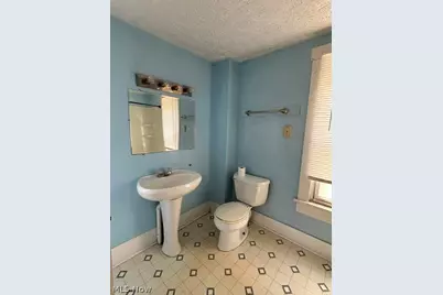 980 Shannon Avenue, Barberton, OH 44203 - Photo 11