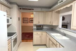 1157 Glenview Dr, Mogadore, OH 44260 - Photo 3
