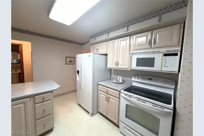 1157 Glenview Drive, Mogadore, OH 44260 - Photo 5