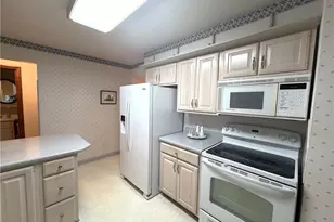 1157 Glenview Dr, Mogadore, OH 44260 - Photo 5
