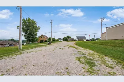 513, 515 & 517 Wheeling Avenue, Cambridge, OH 43725 - Photo 11