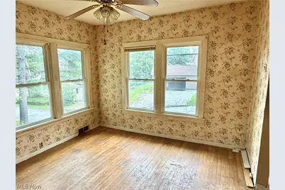 2618 Adams Street, Lakemore, OH 44250 - Photo 9