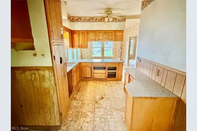 2618 Adams Street, Lakemore, OH 44250 - Photo 11
