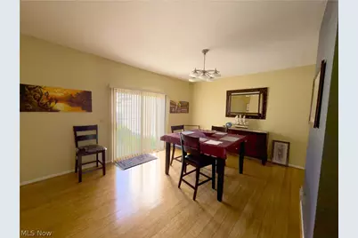 8426 Chester Parkway, Loveland, OH 44106 - Photo 3