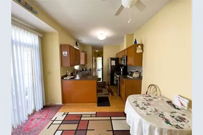 8426 Chester Parkway, Loveland, OH 44106 - Photo 5