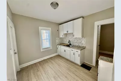 10818 Bryant Avenue, Loveland, OH 44108 - Photo 5
