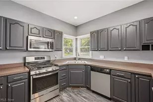 1581 Denise Dr, Copley, OH 44321 - Photo 17