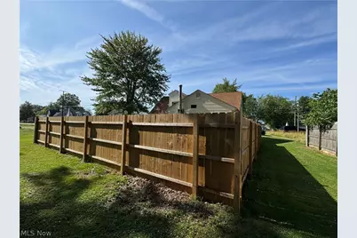 6136 Lake Road W, Ashtabula, OH 44004 - Photo 31