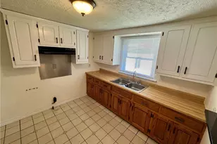 6136 Lake Rd W, Ashtabula, OH 44004 - Photo 7