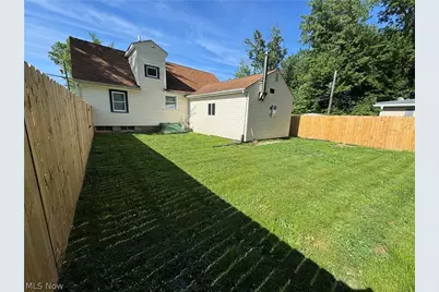 6136 Lake Road W, Ashtabula, OH 44004 - Photo 29