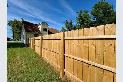 6136 Lake Road W, Ashtabula, OH 44004 - Photo 33