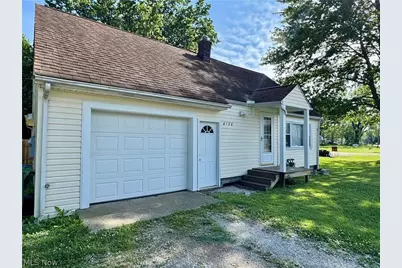6136 Lake Road W, Ashtabula, OH 44004 - Photo 3