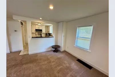 6136 Lake Road W, Ashtabula, OH 44004 - Photo 9