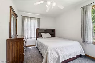 9990 Broadview Rd, Grandview Heights, OH 44147 - Photo 15