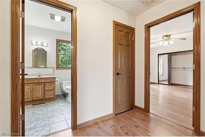 9990 Broadview Road, Grandview Heights, OH 44147 - Photo 31