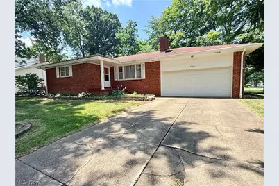 6230 Foxridge Drive, Boardman, OH 44512 - Photo 1