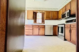3066 Lake Center St NW, Uniontown, OH 44685 - Photo 13