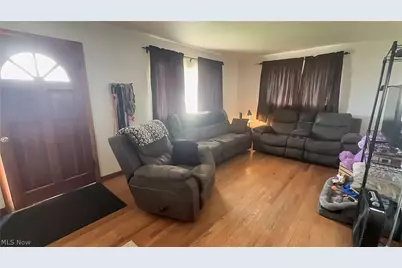 2110 Rockland Ave, Belpre, OH 45714 - Photo 11
