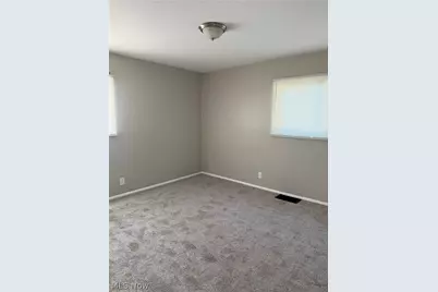 1091 Stanwood Avenue, Akron, OH 44314 - Photo 11