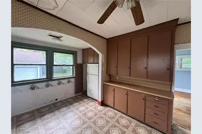 4230 Valleyview Boulevard, Ashtabula, OH 44004 - Photo 13