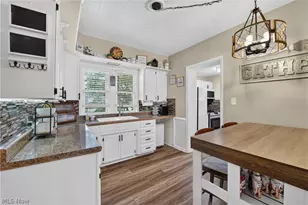 132 28th St NW, Barberton, OH 44203 - Photo 7