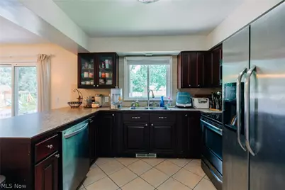 8666 Morning View Avenue NW, Clinton, OH 44216 - Photo 5