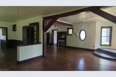 204 Broadway Avenue, Youngstown, OH 44504 - Photo 11