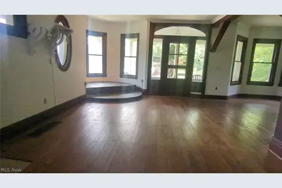 204 Broadway Avenue, Youngstown, OH 44504 - Photo 9