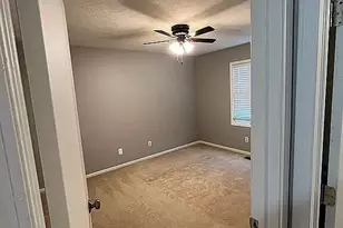 1077 Sutherland Ave, Akron, OH 44314 - Photo 15