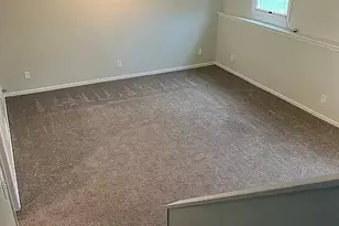 1077 Sutherland Ave, Akron, OH 44314 - Photo 7