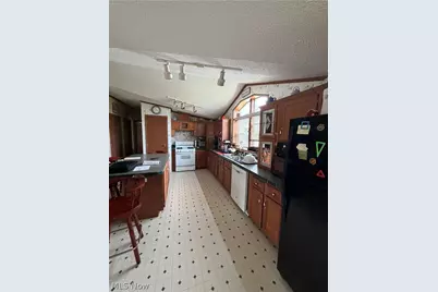 310 Poplar Street, Newcomerstown, OH 43832 - Photo 5