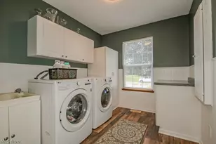 104 Charter Dr, Northfield Center, OH 44067 - Photo 23
