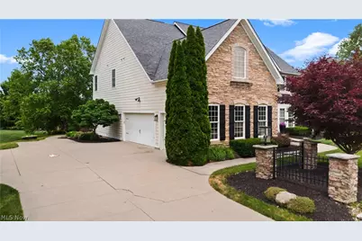 34418 Saint Maron Boulevard, Avon, OH 44011 - Photo 3