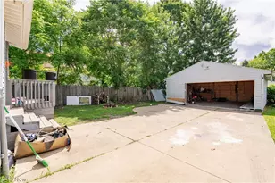 1214 W Wilbeth Rd, Akron, OH 44314 - Photo 5