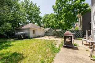 190 E Archwood Ave, Akron, OH 44301 - Photo 23