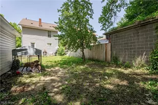 190 E Archwood Ave, Akron, OH 44301 - Photo 25