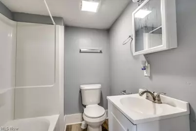 327 Schrock Place SW, Massillon, OH 44647 - Photo 23